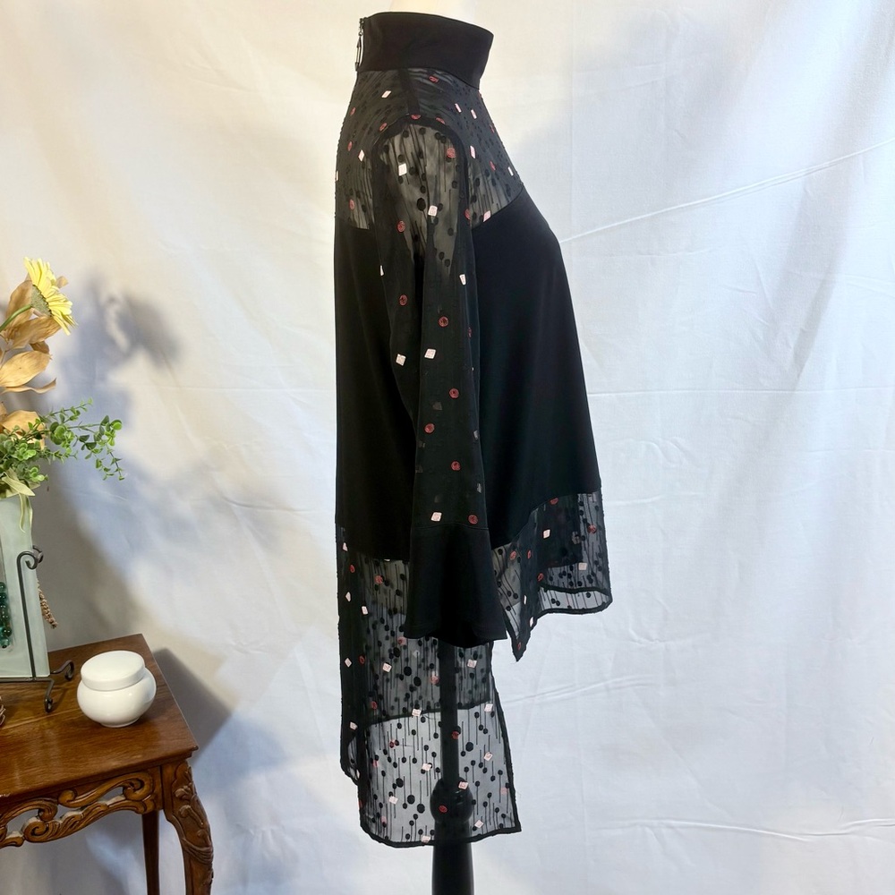 ♨️ IC by Connie K Sheer Shoulder Graphic Dot Hi Lo Tunic Top Small💛 - Picture 4 of 10